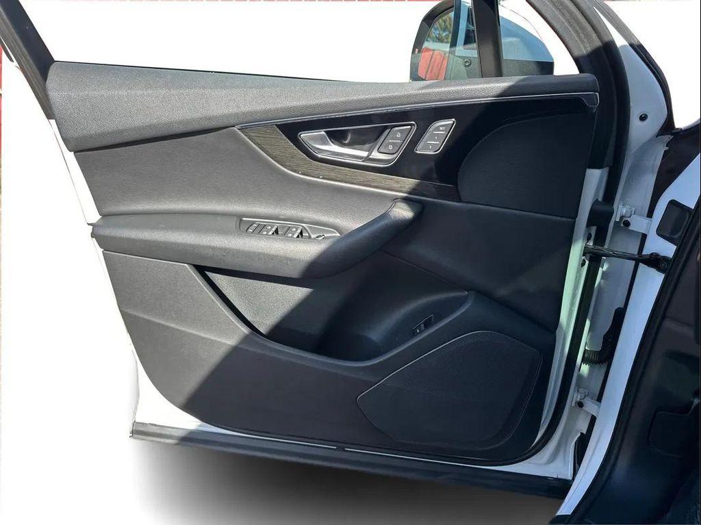 used 2019 Audi Q7 car, priced at $23,598