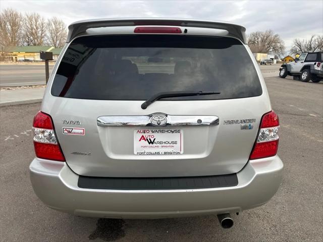 used 2007 Toyota Highlander Hybrid car, priced at $9,998