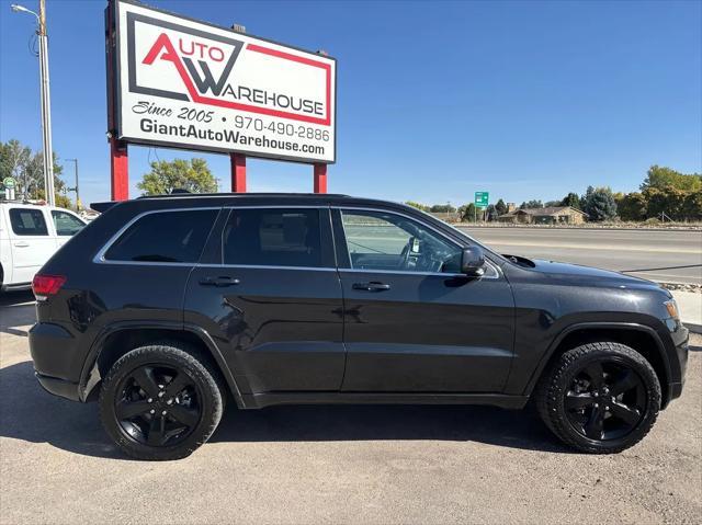 used 2015 Jeep Grand Cherokee car, priced at $17,498