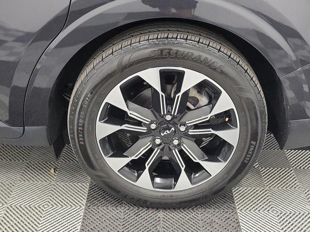 used 2024 Kia Carnival car, priced at $35,990