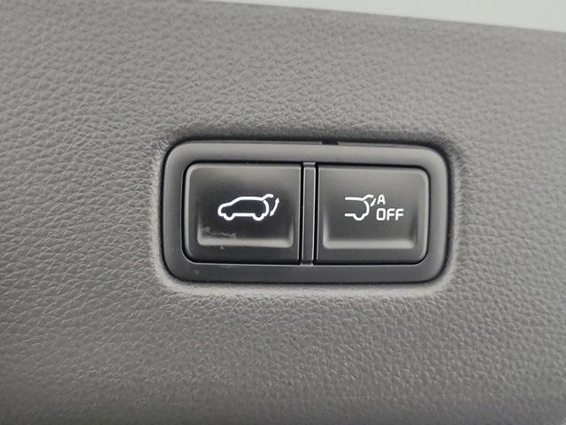 used 2025 Kia Carnival car, priced at $39,490