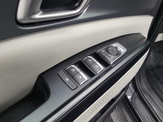 used 2024 Kia Carnival car, priced at $34,990