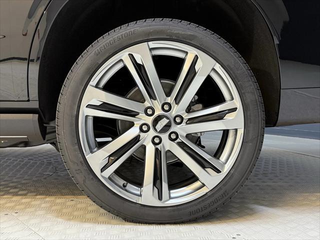 new 2025 Cadillac Escalade car, priced at $111,090