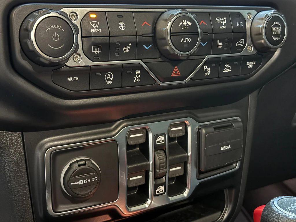 used 2022 Jeep Gladiator car, priced at $28,999