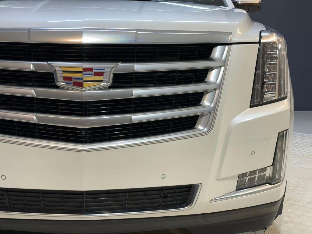 used 2019 Cadillac Escalade car, priced at $20,996