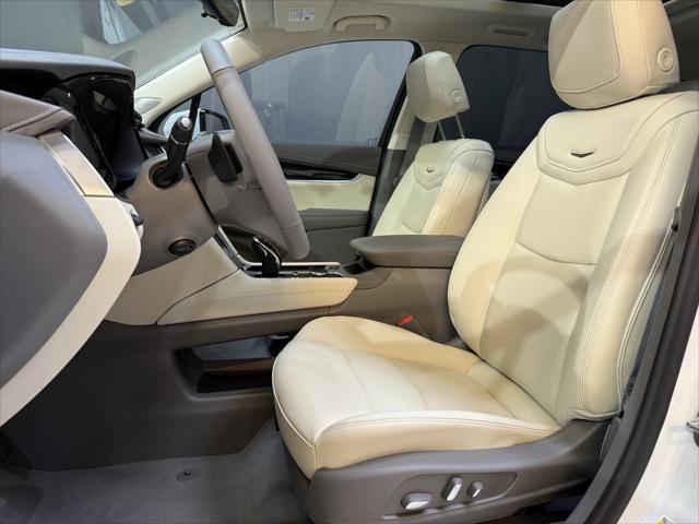 new 2025 Cadillac XT6 car, priced at $62,860