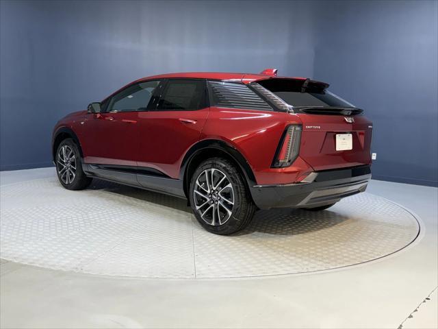 new 2025 Cadillac OPTIQ car, priced at $56,215
