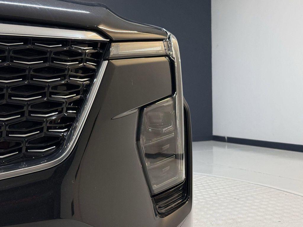 new 2025 Cadillac XT4 car, priced at $47,240