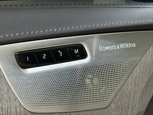 used 2022 Volvo XC90 Recharge Plug-In Hybrid car, priced at $49,999