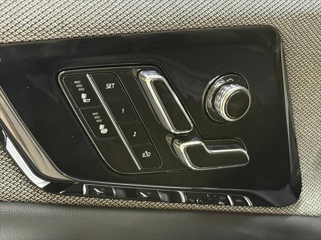 new 2025 Cadillac OPTIQ car, priced at $56,565