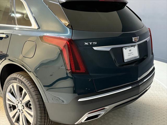 new 2025 Cadillac XT5 car, priced at $56,290