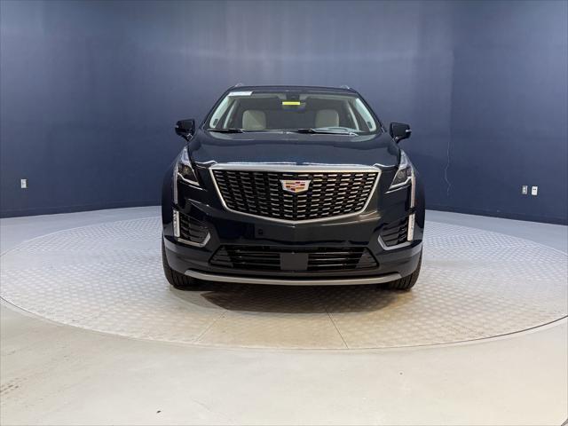 new 2025 Cadillac XT5 car, priced at $56,290