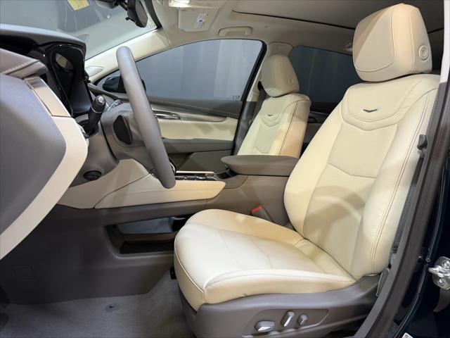 new 2025 Cadillac XT5 car, priced at $56,290