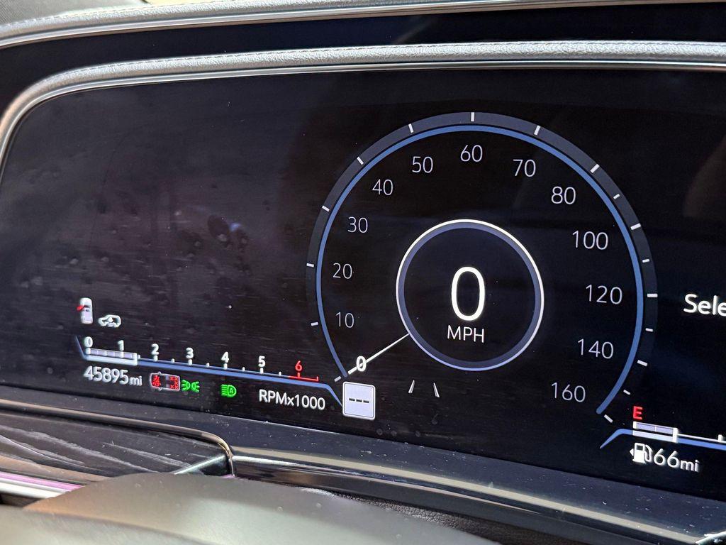 used 2022 Cadillac Escalade car, priced at $63,998