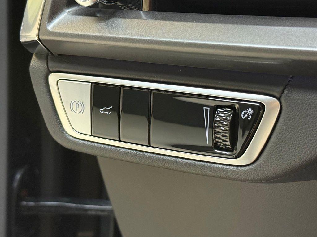 new 2026 Cadillac VISTIQ car, priced at $81,565
