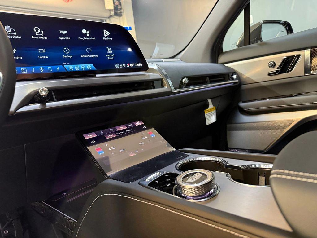 new 2026 Cadillac VISTIQ car, priced at $81,565