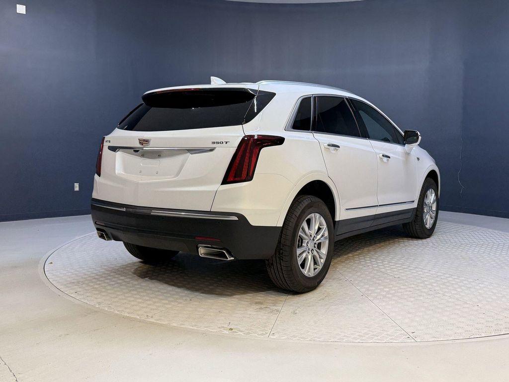 new 2025 Cadillac XT5 car, priced at $47,015