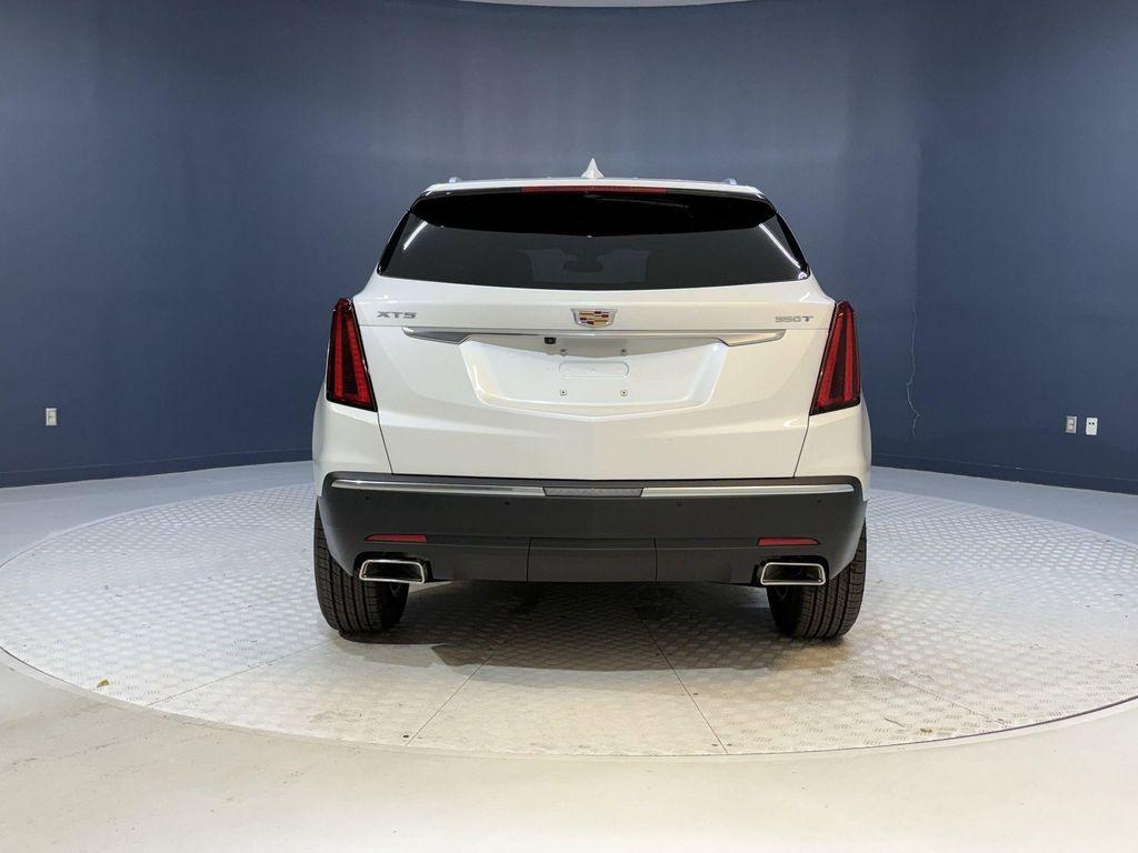 new 2025 Cadillac XT5 car, priced at $47,015