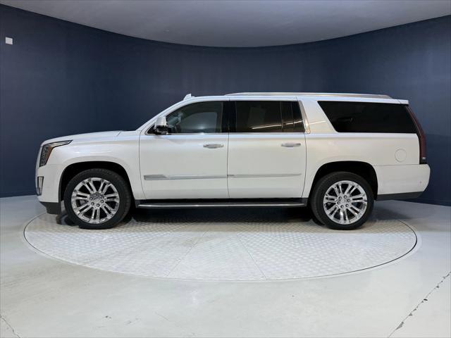 used 2020 Cadillac Escalade ESV car, priced at $39,999
