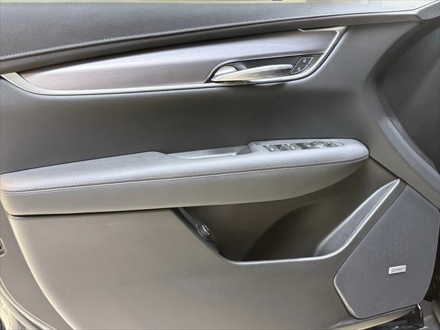 new 2025 Cadillac XT5 car, priced at $46,840
