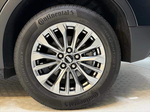 new 2025 Cadillac XT4 car, priced at $42,615