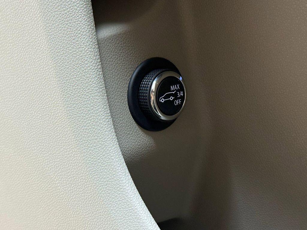 used 2023 Cadillac XT4 car, priced at $27,999