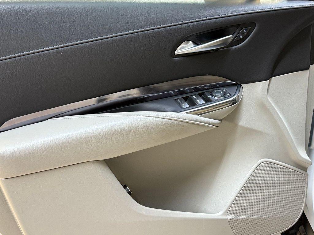 used 2023 Cadillac XT4 car, priced at $27,999