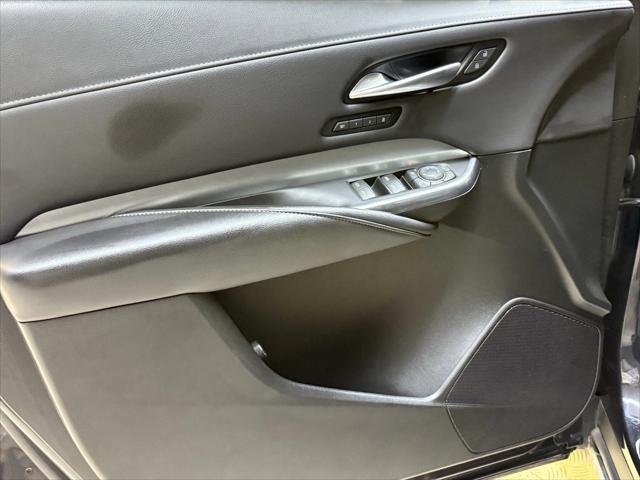 used 2023 Cadillac XT4 car, priced at $29,999