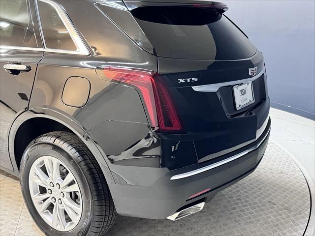 new 2024 Cadillac XT5 car, priced at $45,915