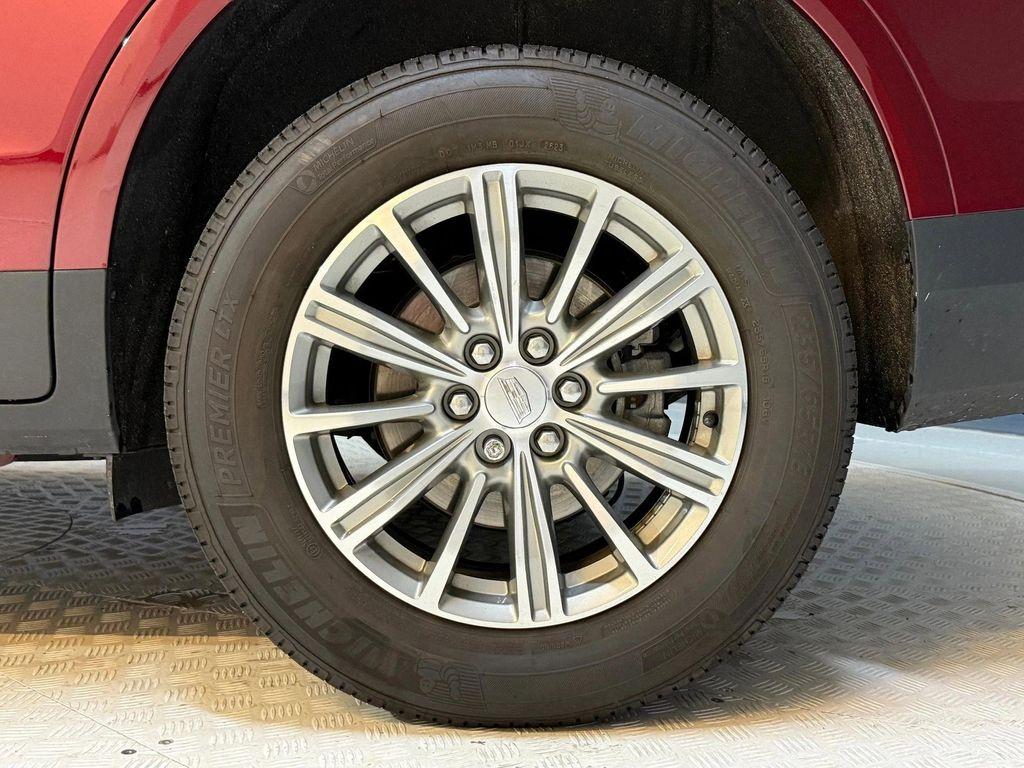 used 2017 Cadillac XT5 car, priced at $15,996