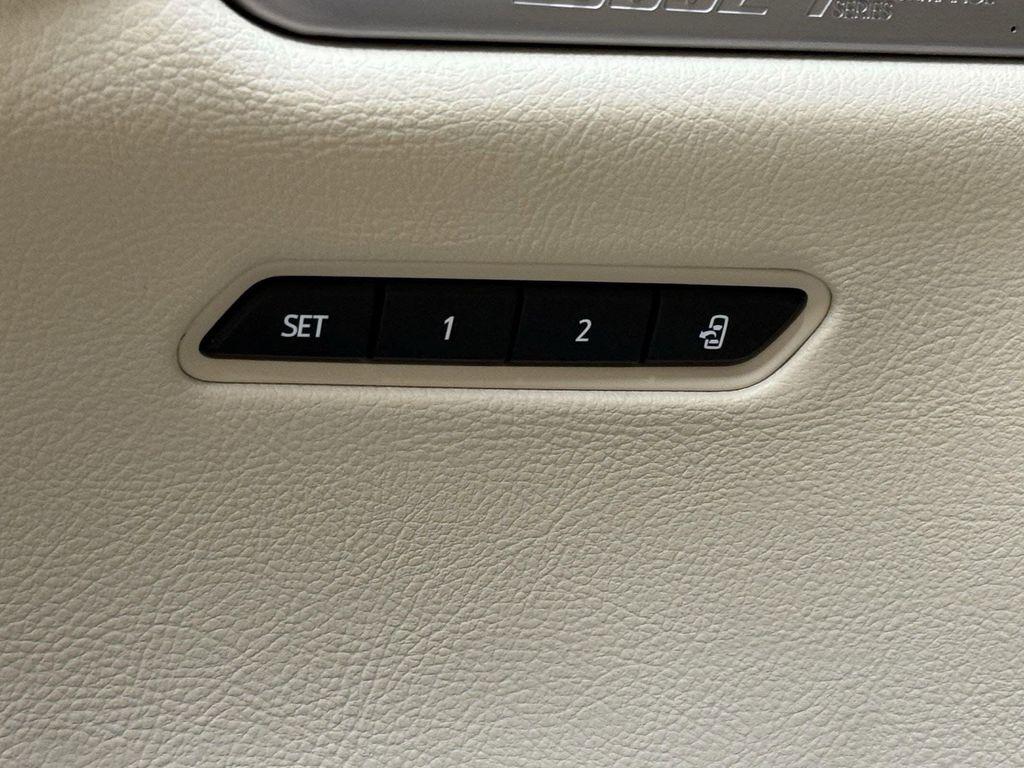 new 2025 Cadillac XT6 car, priced at $58,565