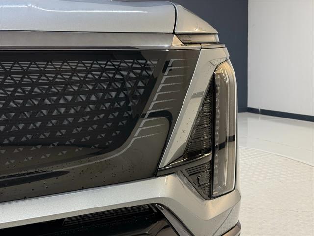 new 2026 Cadillac VISTIQ car, priced at $80,785