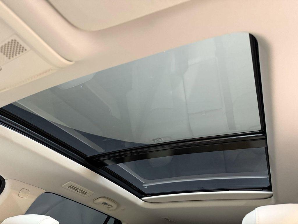 new 2025 Cadillac XT6 car, priced at $58,565