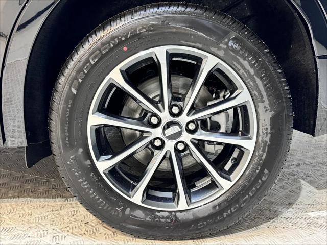 new 2025 Cadillac XT4 car, priced at $43,415