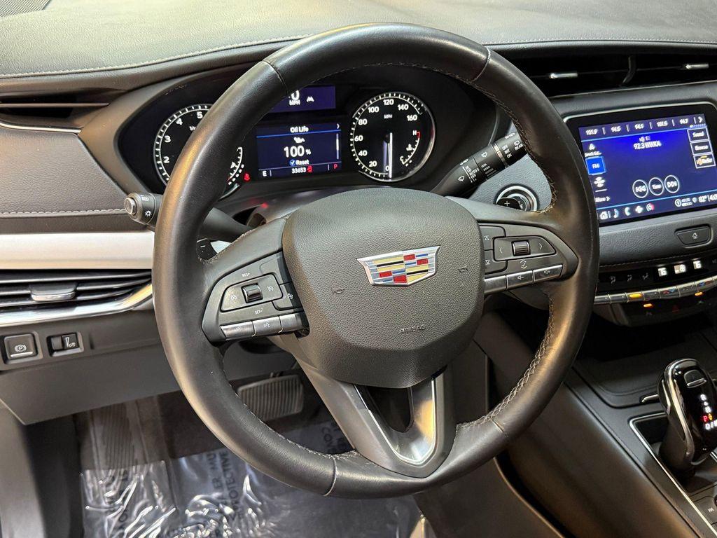 used 2023 Cadillac XT4 car, priced at $26,999
