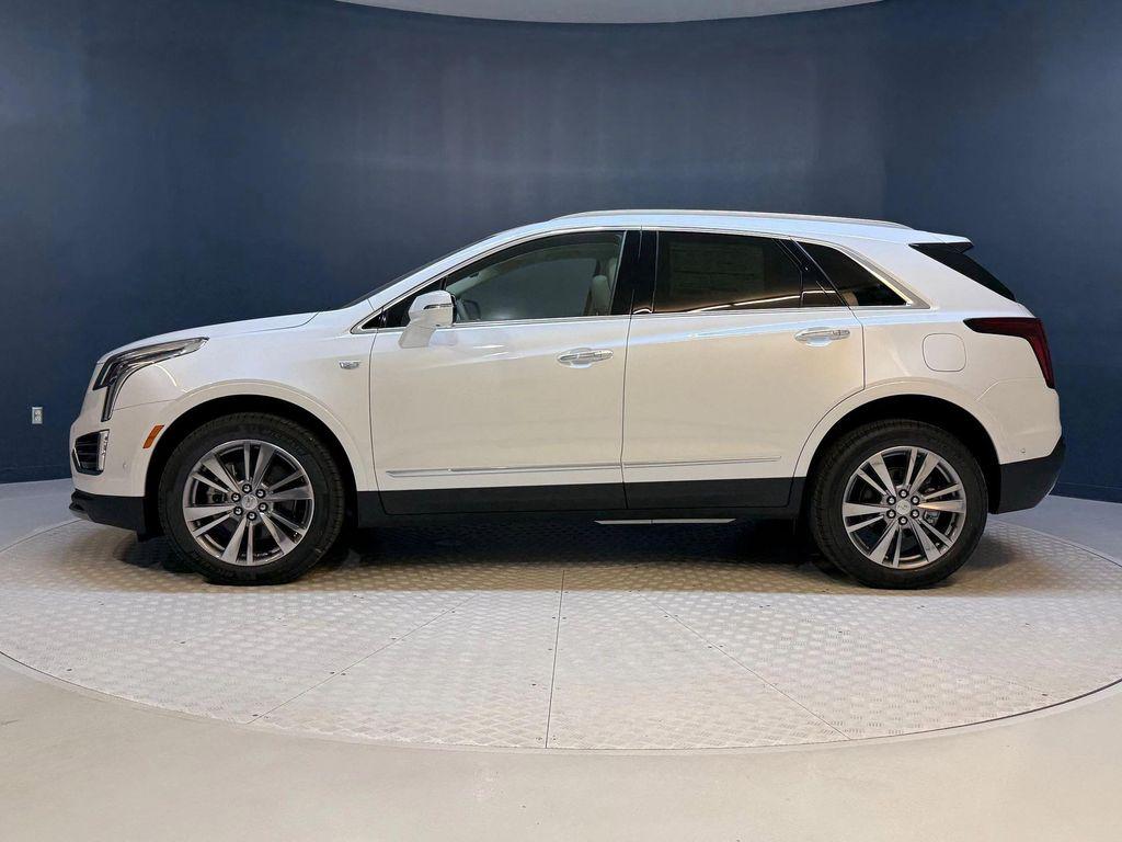 new 2025 Cadillac XT5 car, priced at $58,315