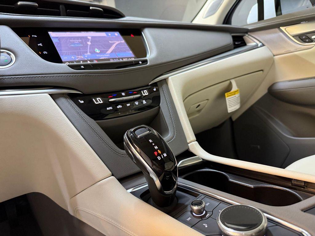new 2025 Cadillac XT5 car, priced at $58,315
