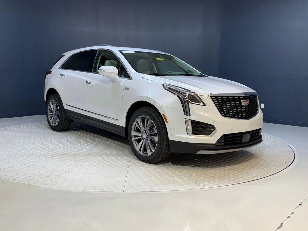 new 2025 Cadillac XT5 car, priced at $58,315