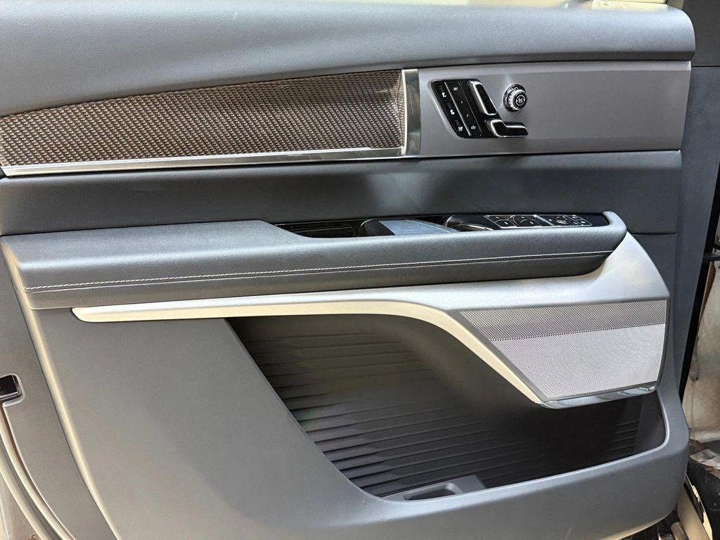 new 2026 Cadillac VISTIQ car, priced at $81,565