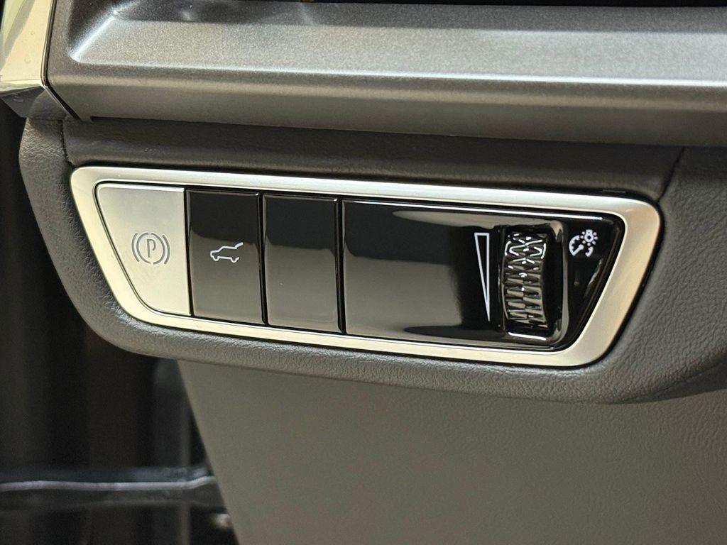 new 2026 Cadillac VISTIQ car, priced at $81,565