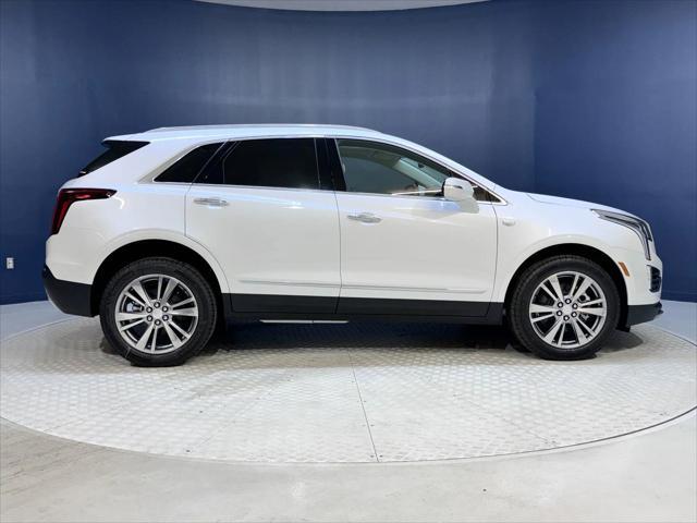 new 2025 Cadillac XT5 car, priced at $54,215