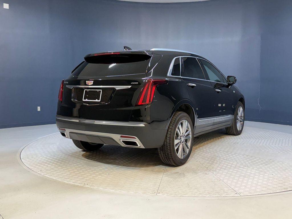 new 2025 Cadillac XT5 car, priced at $53,615