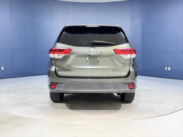 used 2019 Toyota Highlander car, priced at $26,997