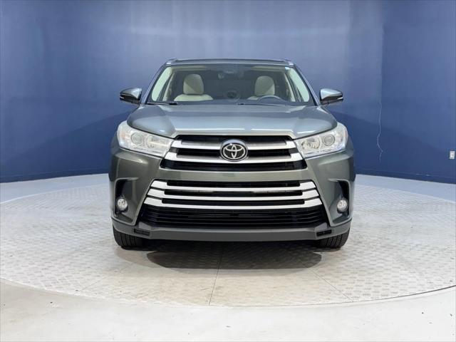 used 2019 Toyota Highlander car, priced at $26,997