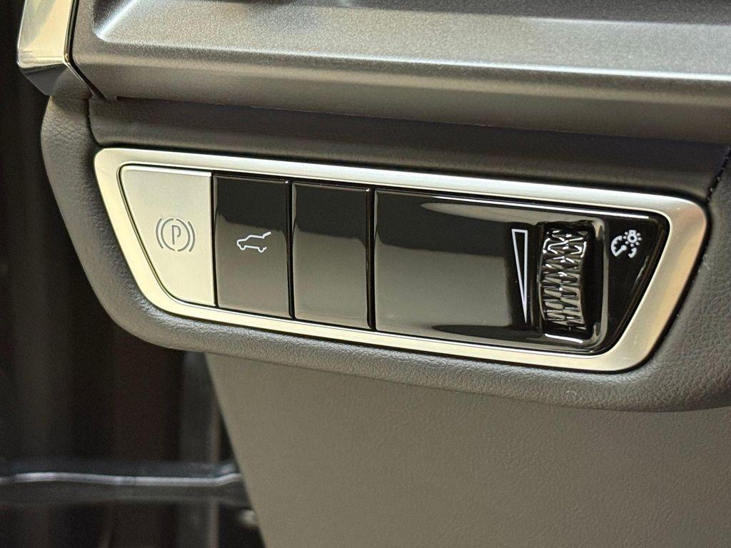 new 2026 Cadillac VISTIQ car, priced at $81,290