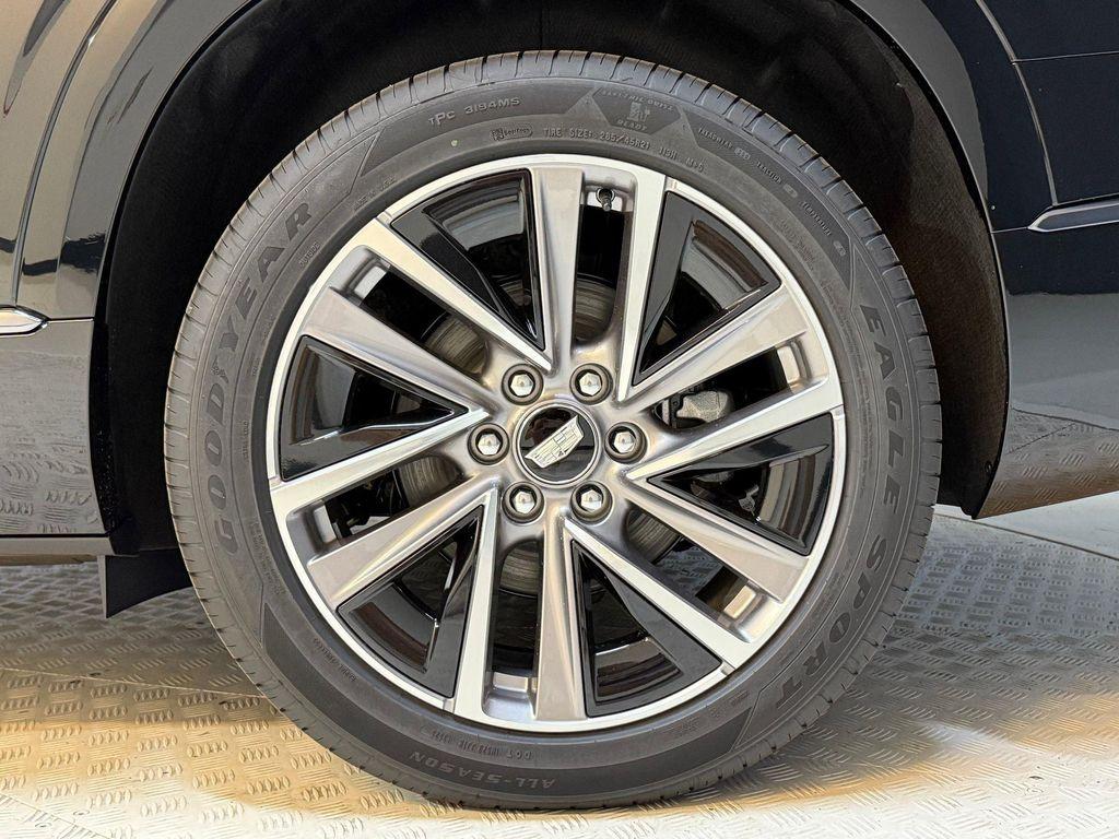 new 2026 Cadillac VISTIQ car, priced at $81,290