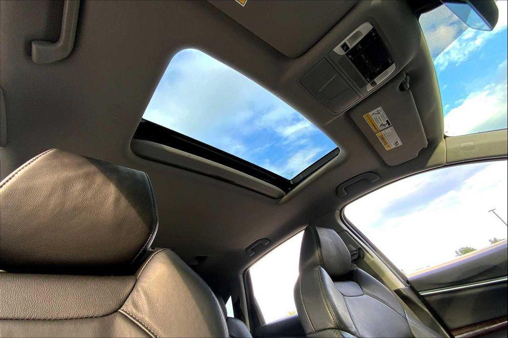used 2020 Acura MDX car, priced at $27,468