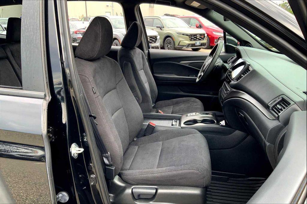 used 2022 Honda Pilot car, priced at $29,212