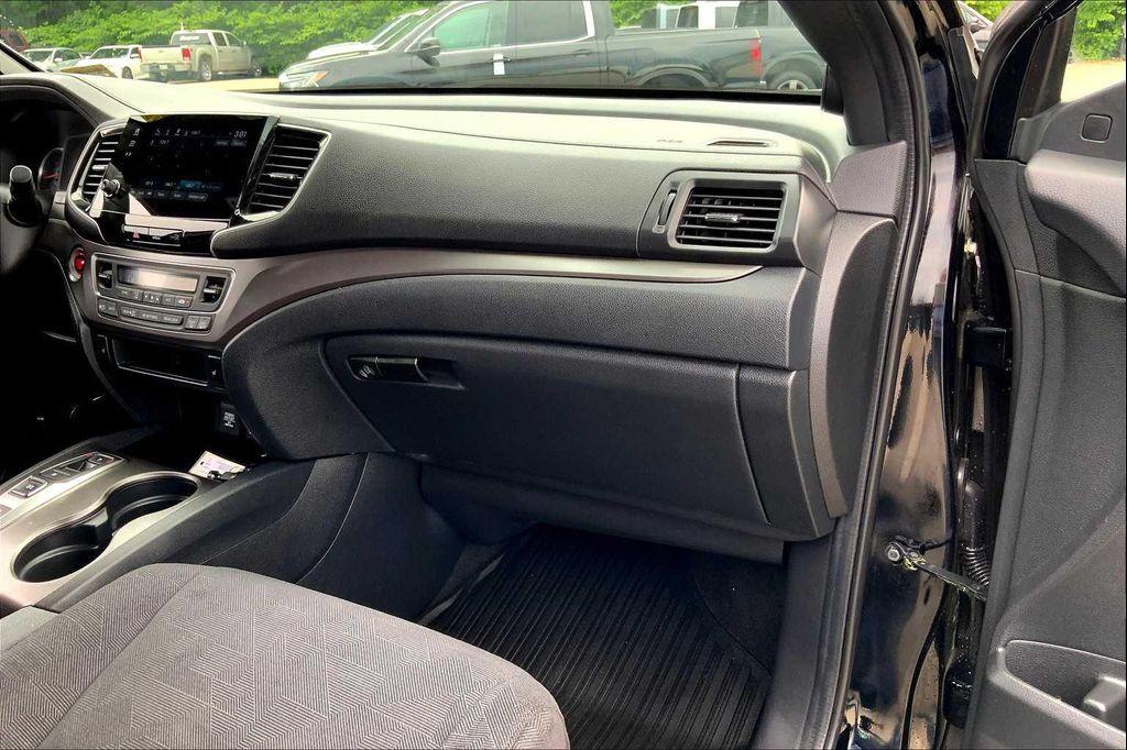 used 2022 Honda Pilot car, priced at $29,212