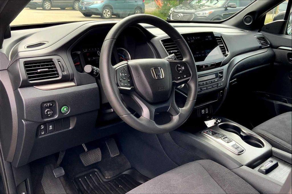 used 2022 Honda Pilot car, priced at $29,212